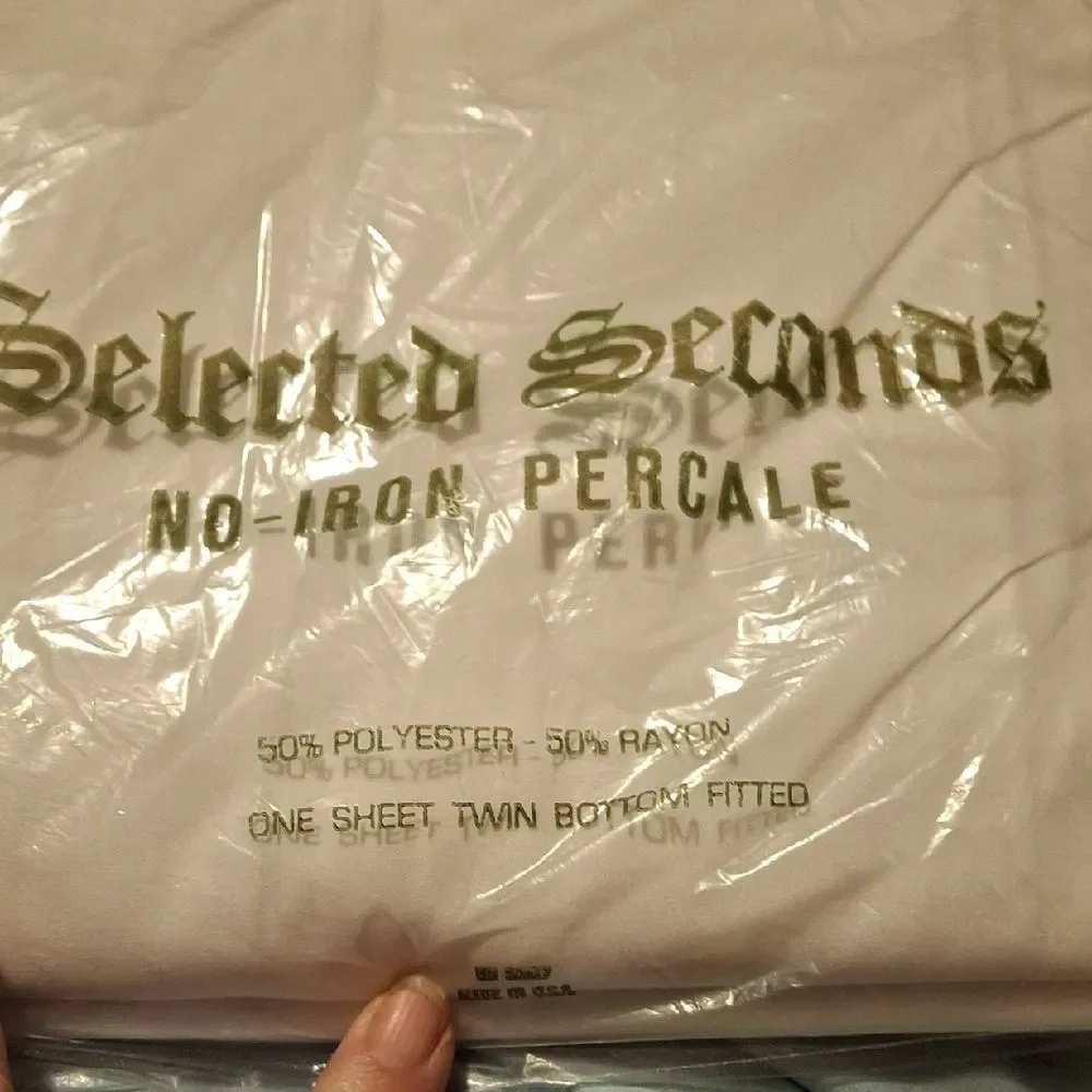 White Twin Fitted Sheet No Iron Percale